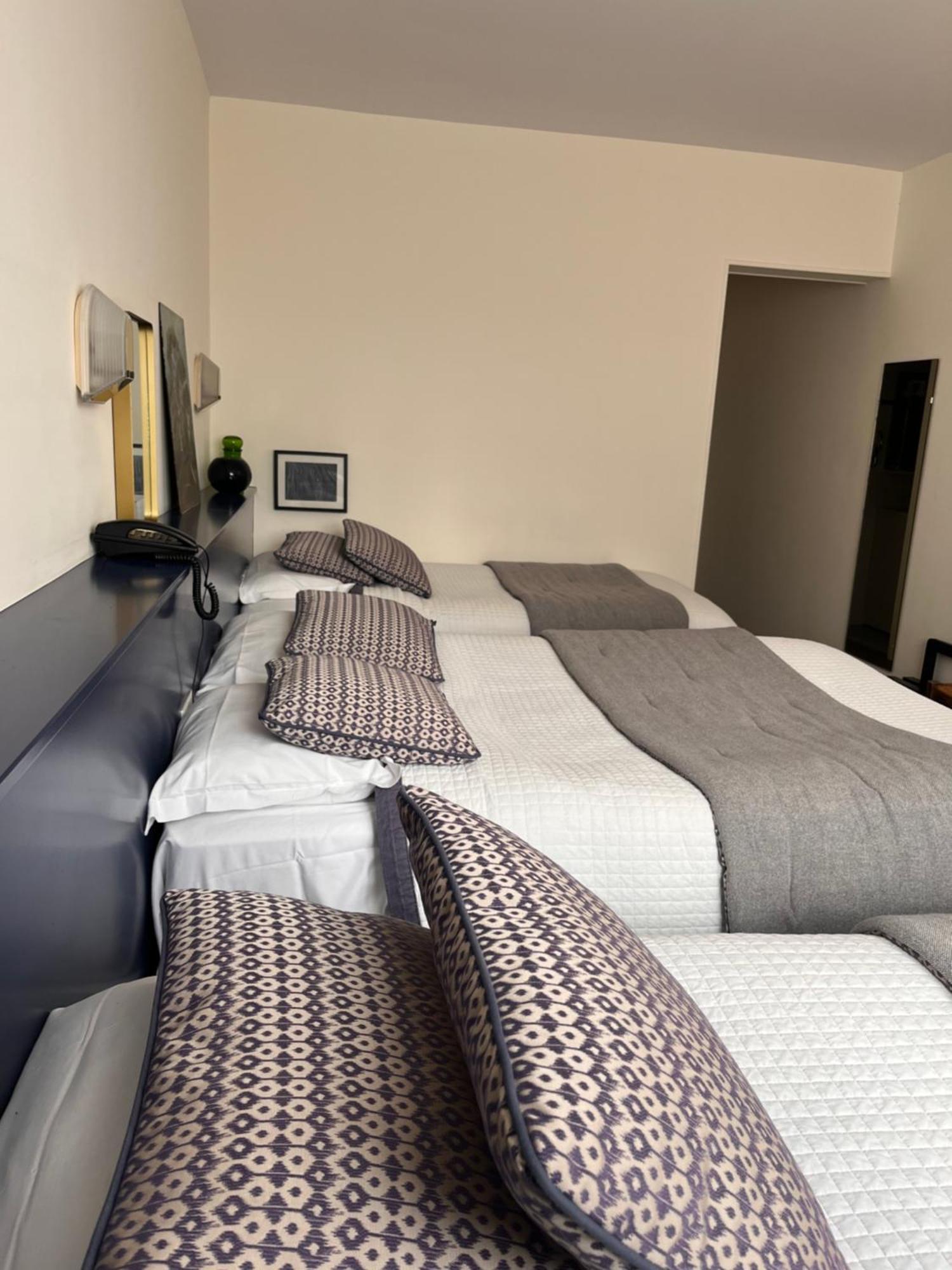 Le Temeraire Hotel Charolles Bagian luar foto