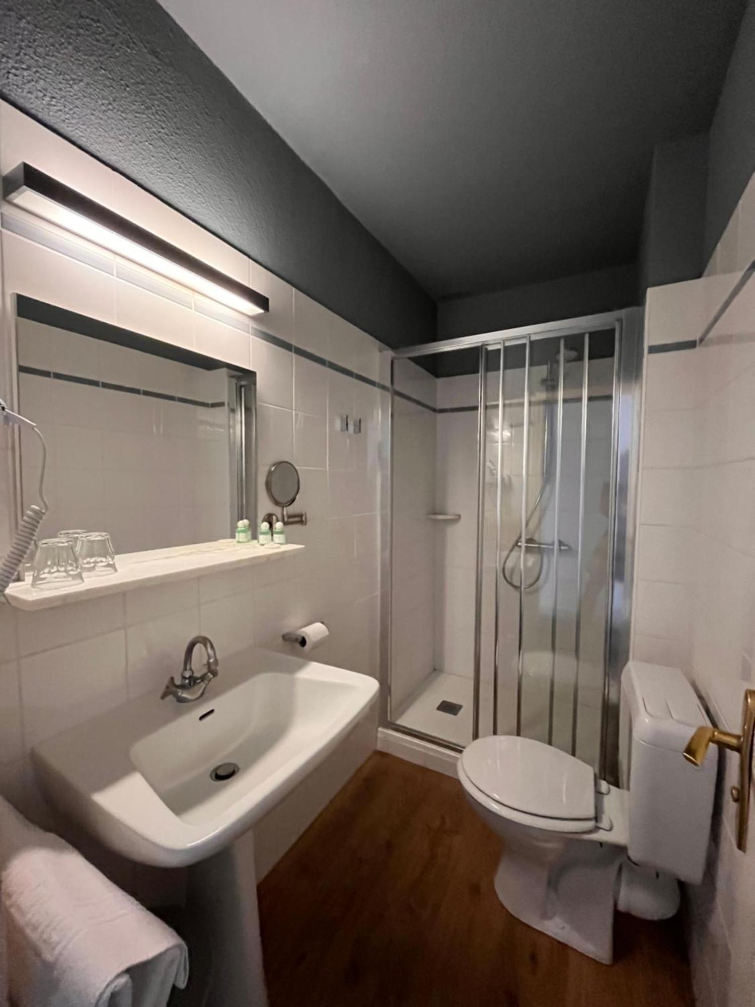 Le Temeraire Hotel Charolles Bagian luar foto