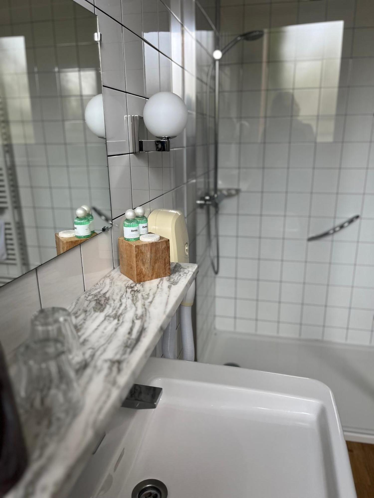 Le Temeraire Hotel Charolles Bagian luar foto